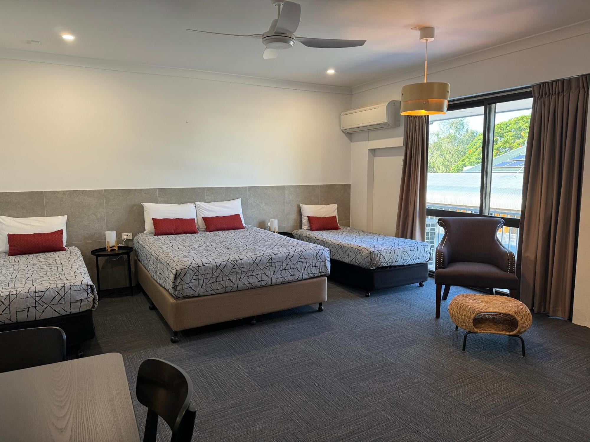 Longreach Motor Inn Экстерьер фото