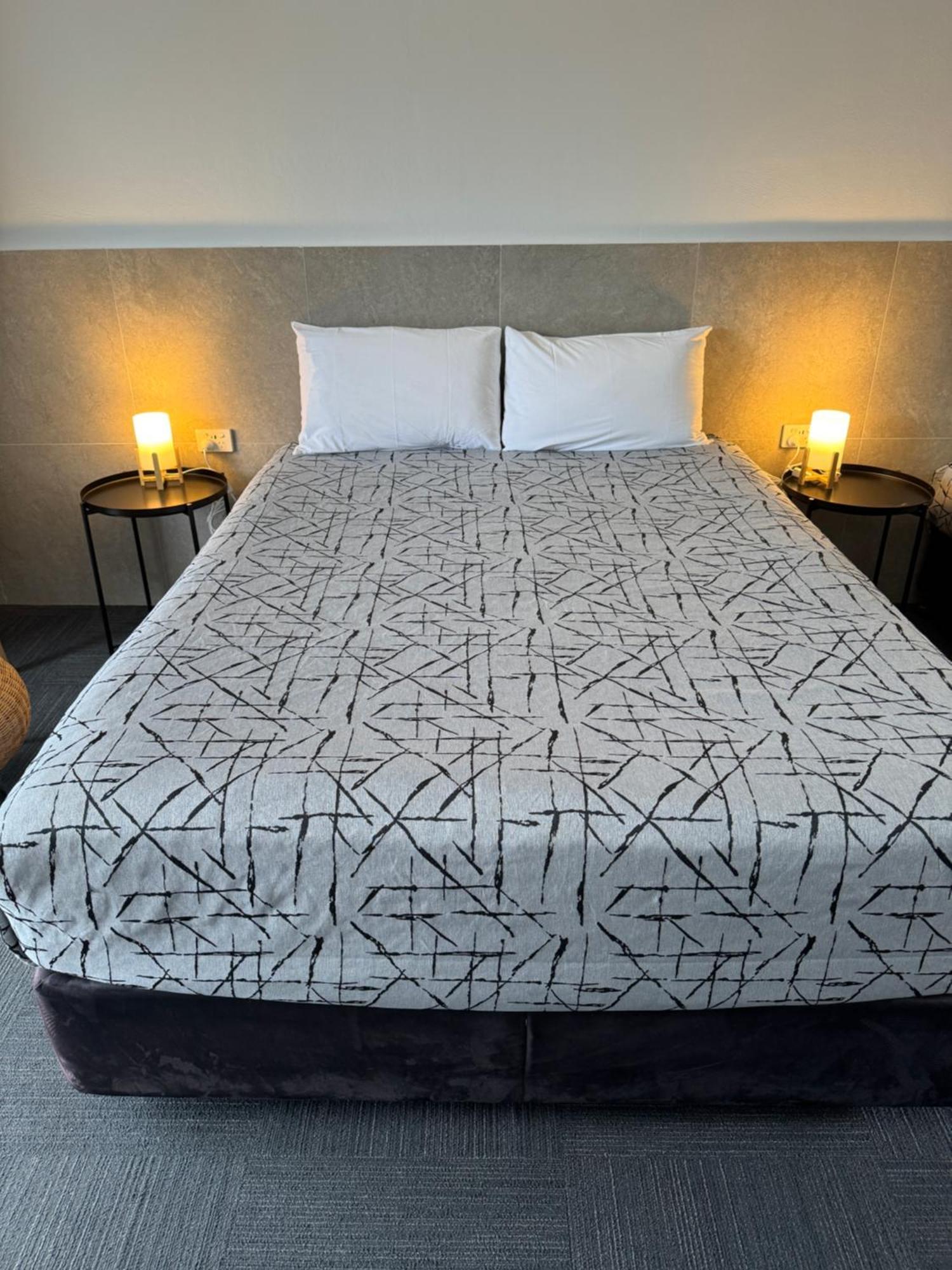 Longreach Motor Inn Экстерьер фото