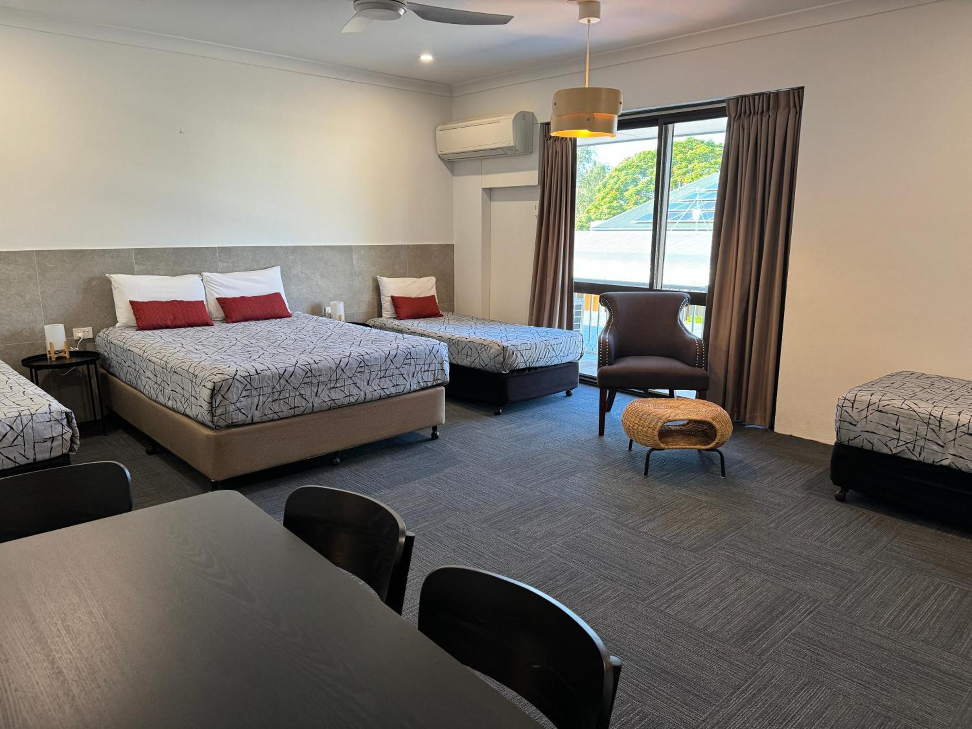 Longreach Motor Inn Экстерьер фото